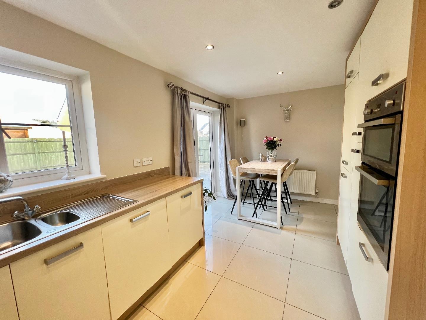 Clos Pwll Clai, Tondu, Bridgend County Borough, CF32 9BZ